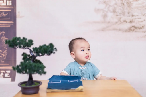 桐乡宝宝喊肚子疼怎么回事